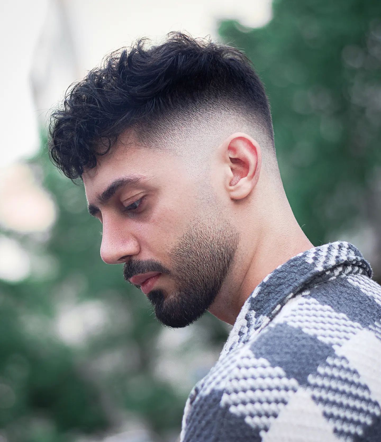 Blurry Fade with Wavy Top